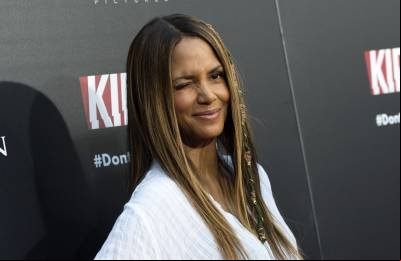 Halle Berry diz que sistema do Oscar não foi feito para mulheres negras Halle Berry diz que sistema do Oscar não foi feito para mulheres negras