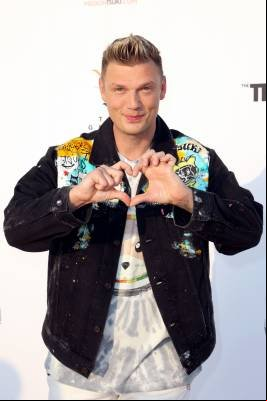 Nick Carter, dos Backstreet Boys, nega acusação de abuso sexual