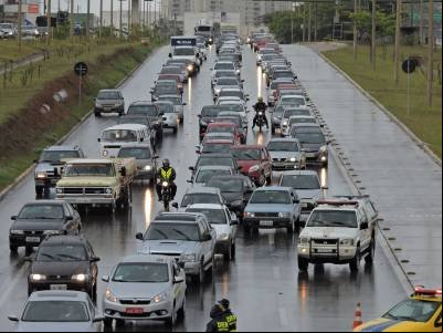 Visão do Correio: O risco das estradas no meio do caminho